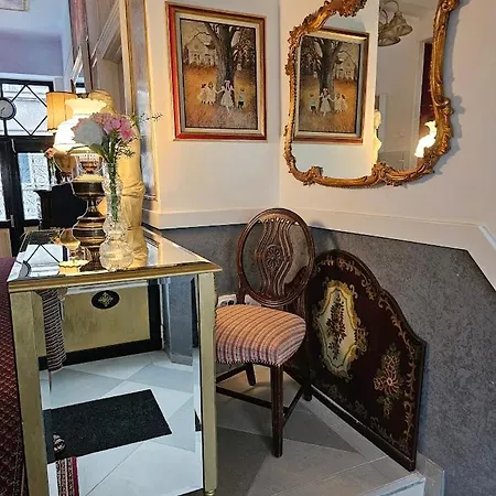 Luxury 17 *